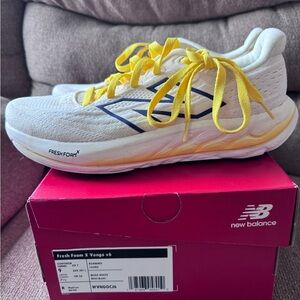 New Balance Running Shoes - White & Yellow
